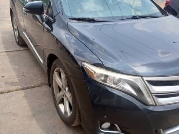 SUPER CLEAN DIRECT BELGIUM 2014 MODEL TOYOTA VENZA FULL OPTION